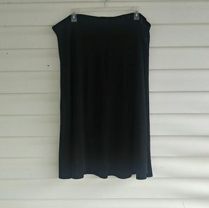 ⚡2 for $10⚡ Simply Cute Midi Skirt